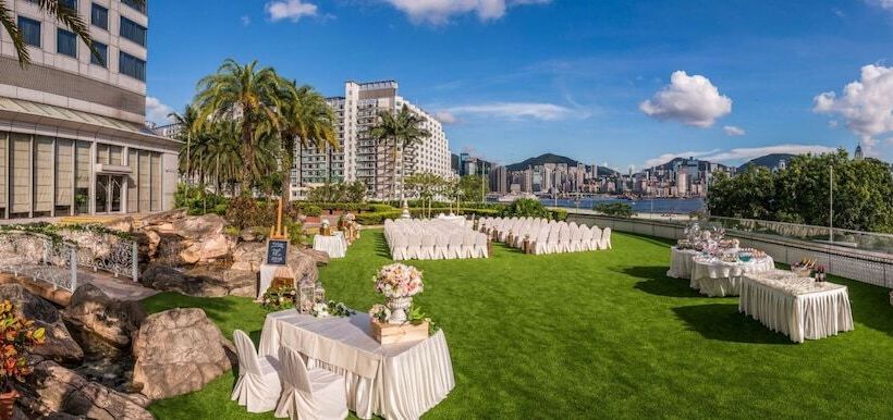 هتل Harbour Plaza Metropolis