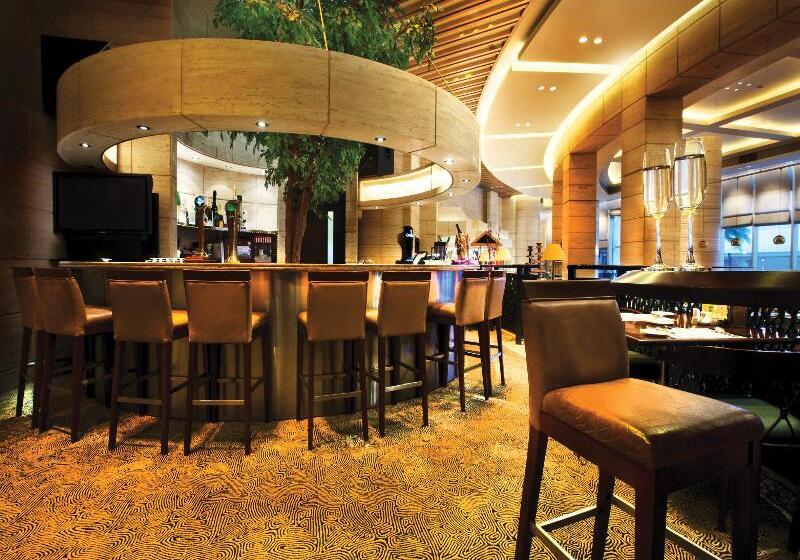 هتل Harbour Plaza Metropolis