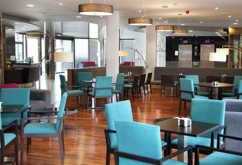 هتل Hilton Garden Inn Malaga