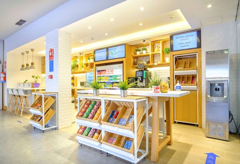 هتل Hilton Garden Inn Malaga