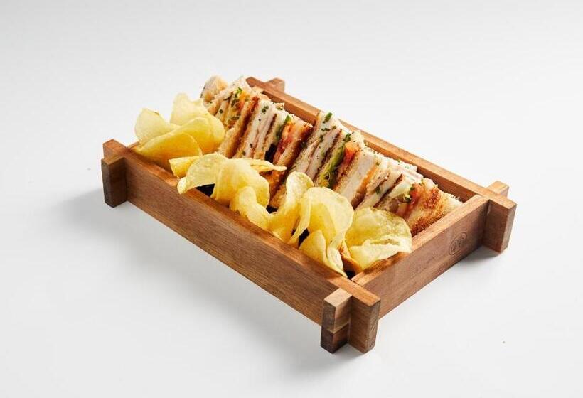 فندق Ho Ciudad De Jaen