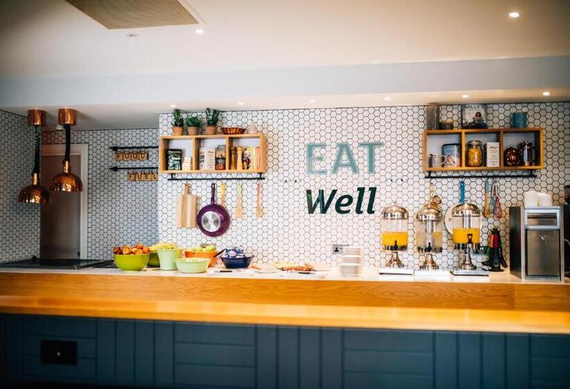 Отель Holiday Inn Belfast, An Ihg