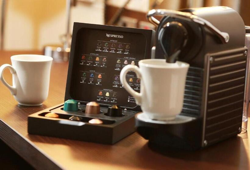 Отель Holiday Inn Belfast, An Ihg