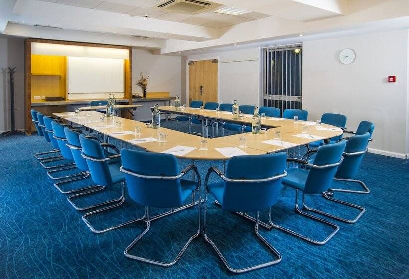 Отель Holiday Inn Express Cambridge, An Ihg