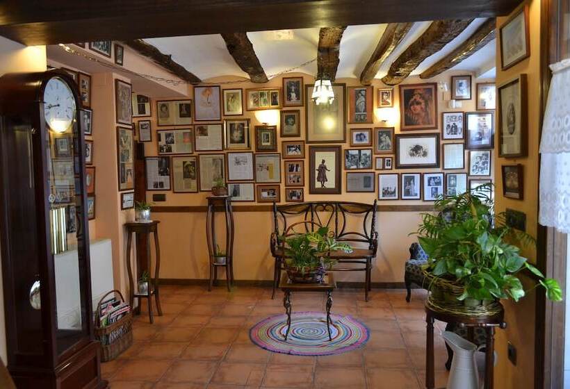 בית מלון כפרי Hostal Santa Agueda