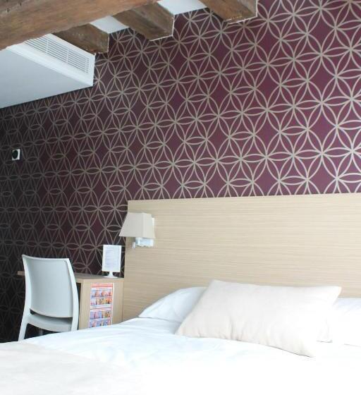 בית מלון כפרי Hôtel Le Blason