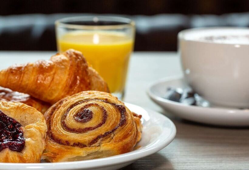 בית מלון כפרי Ibis Belfast Queens Quarter