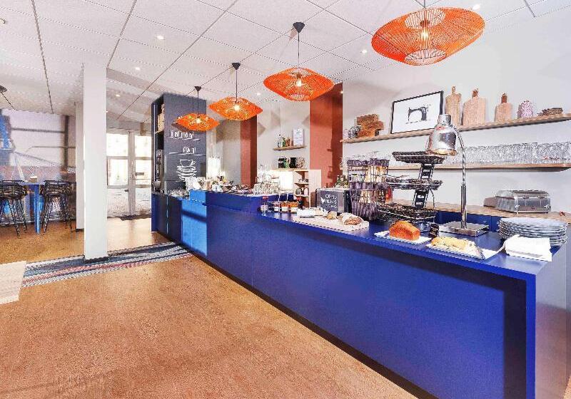 Отель Ibis Styles Toulouse Lavaur