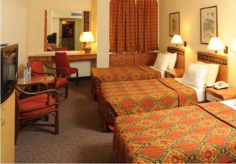 Отель Kings Way