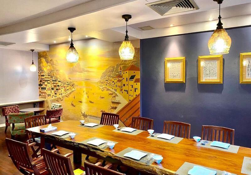 בית מלון כפרי Krungsri River