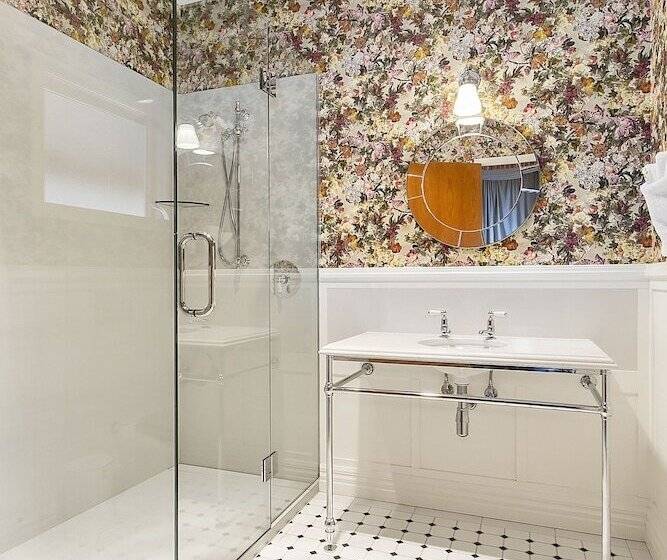 בית מלון כפרי Larnach Lodge & Stable Stay