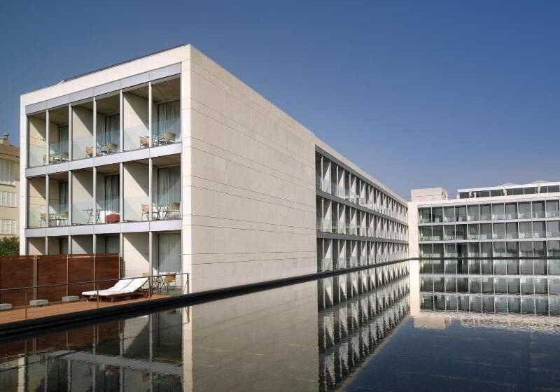 Le Meridien Ra Beach Hotel And Spa