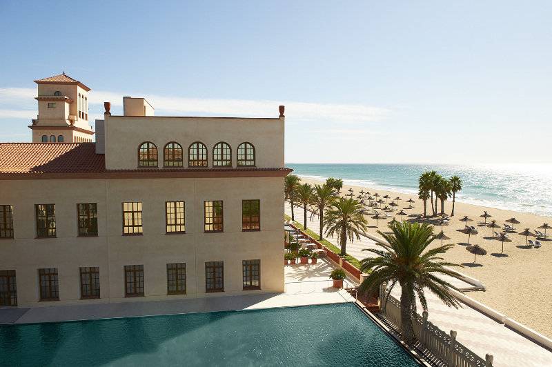 Le Meridien Ra Beach Hotel And Spa