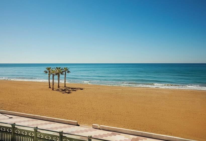 Le Meridien Ra Beach Hotel And Spa