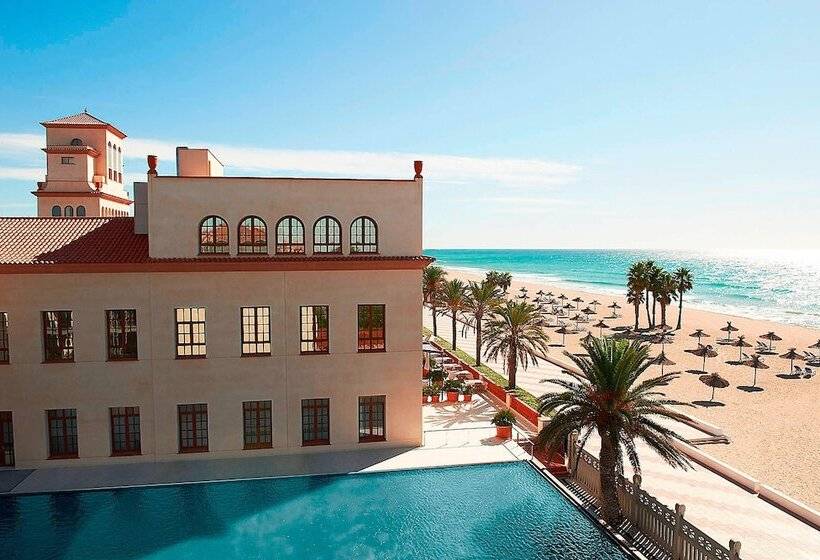 Le Meridien Ra Beach Hotel And Spa