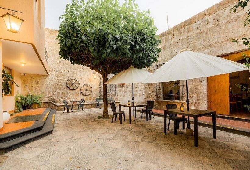 בית מלון כפרי Los Tambos Colonial