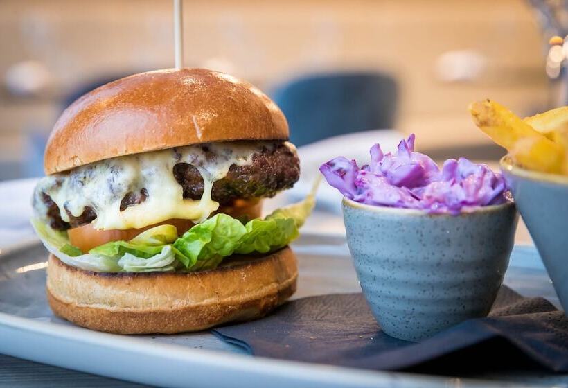 Maldron Hotel Belfast International Airport