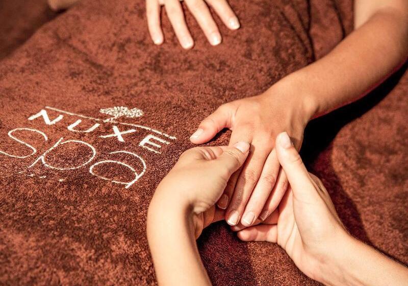 ホテル Mercure Saintlary