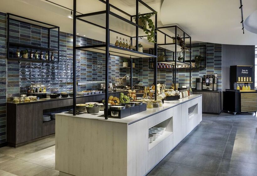 酒店 NH Brussels Airport