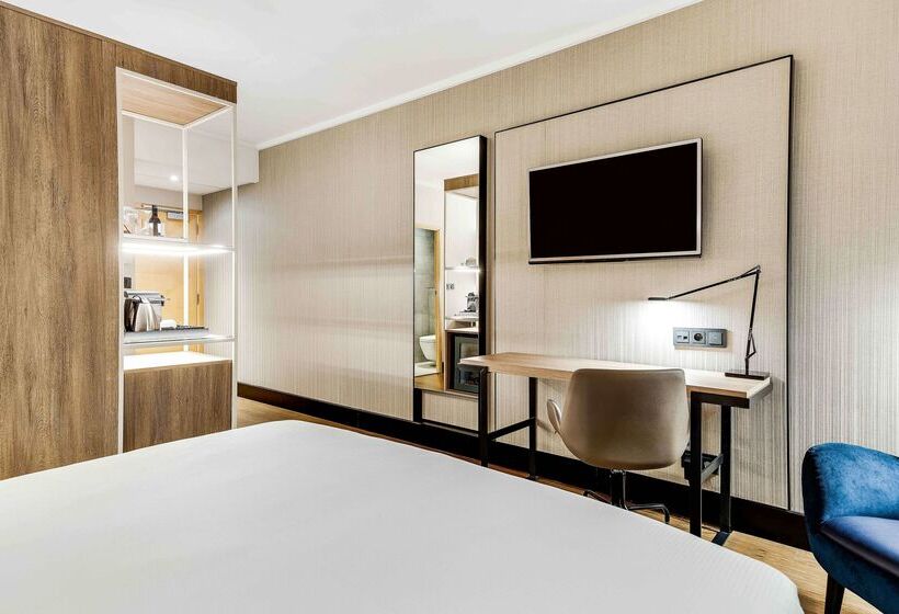 酒店 NH Brussels Airport