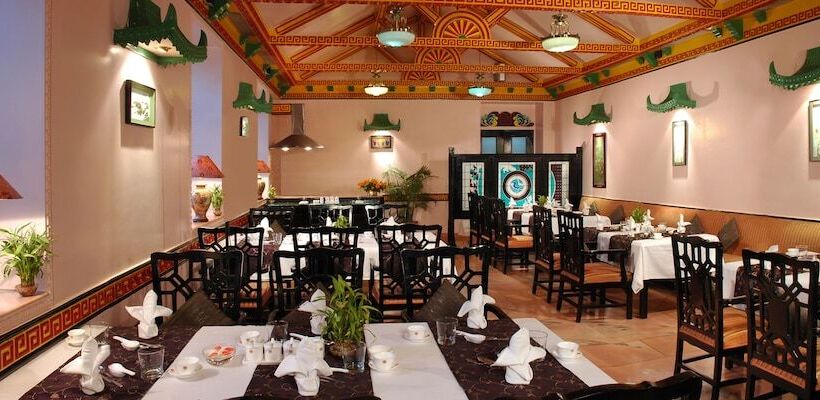 Отель Noor Us Sabah Palace