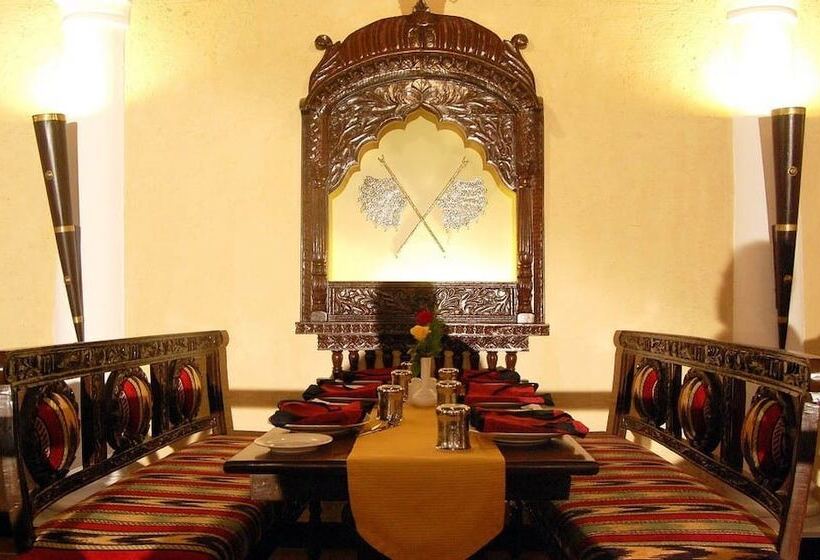 Отель Noor Us Sabah Palace