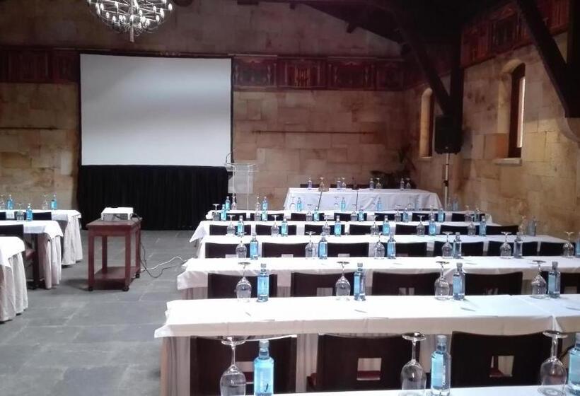 Oca Palacio De La Llorea Hotel & Spa