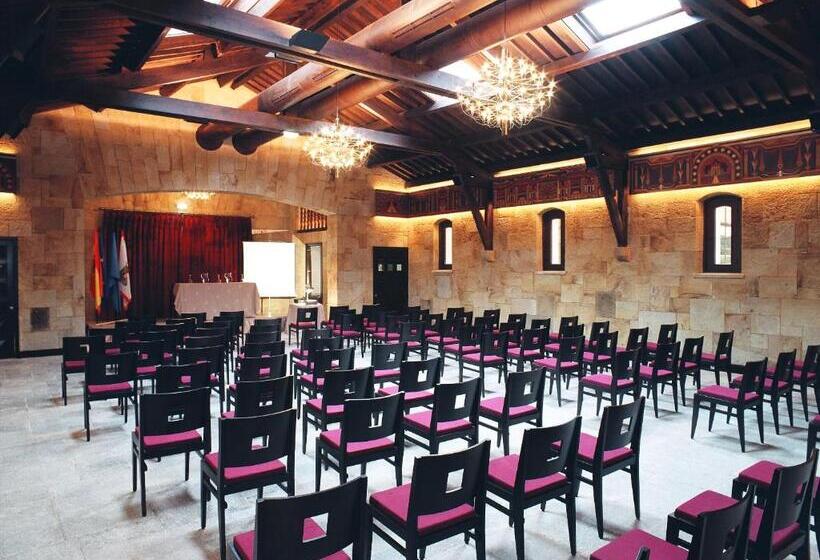 Oca Palacio De La Llorea Hotel & Spa