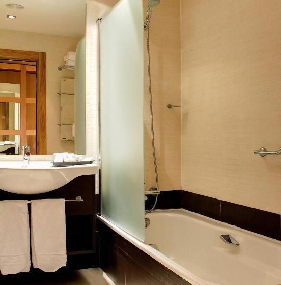 Oca Palacio De La Llorea Hotel & Spa