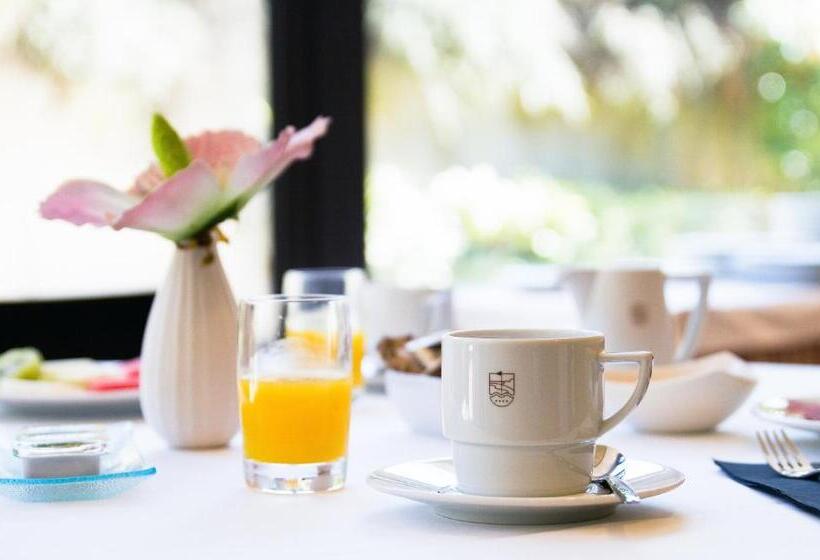 Oca Palacio De La Llorea Hotel & Spa