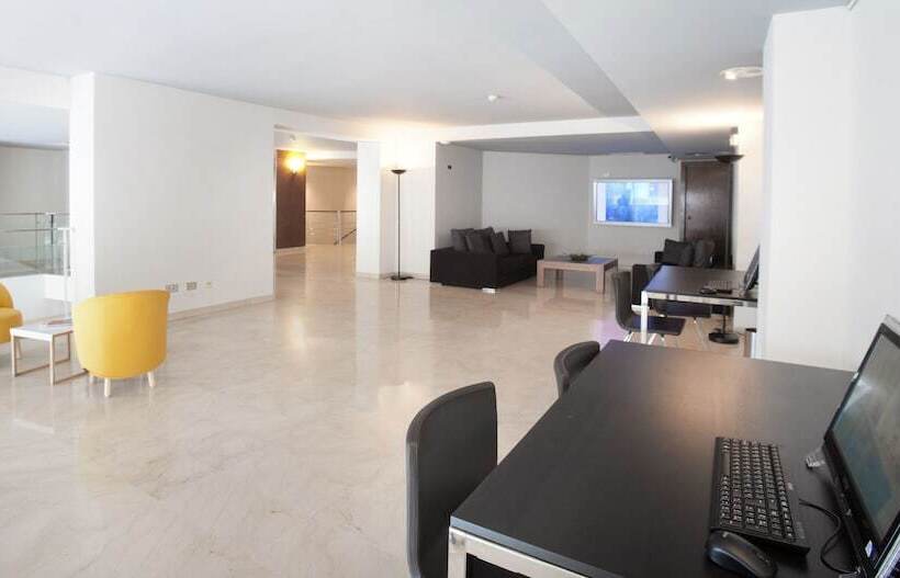 Отель Onix Fira