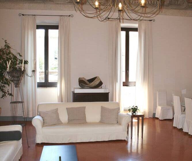 ホテル Palazzo Piccolomini