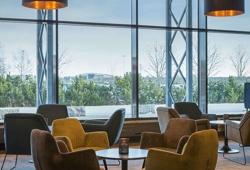 Park Inn By Radisson Oslo Airport Hotel West