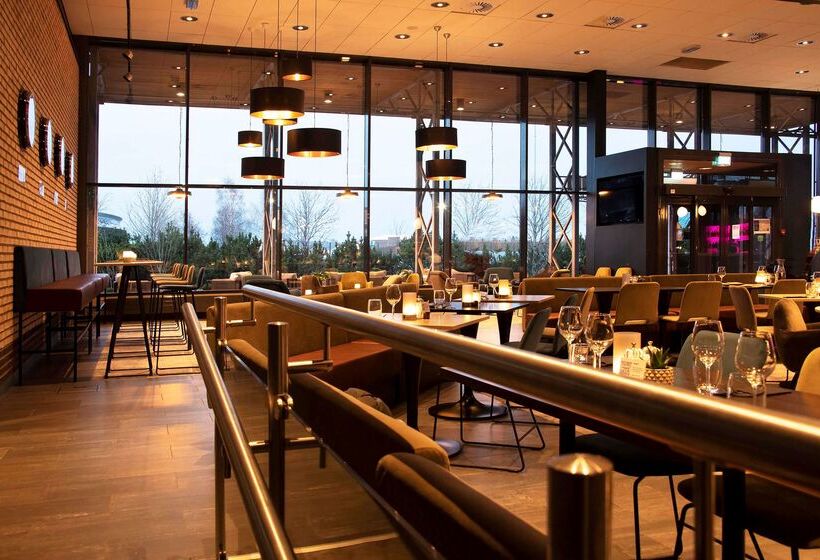 Park Inn By Radisson Oslo Airport Hotel West