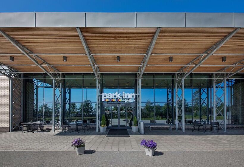 Park Inn By Radisson Oslo Airport Hotel West