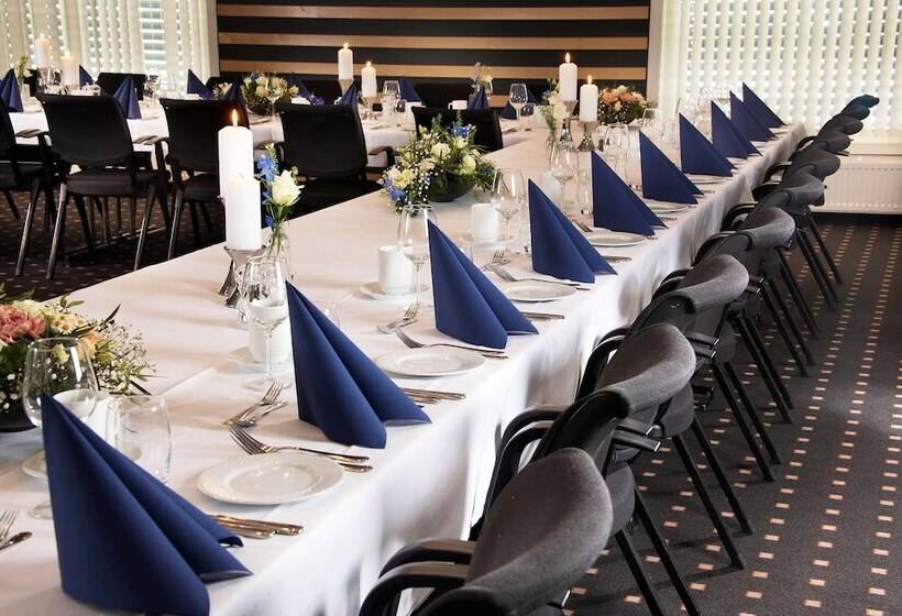 Park Inn By Radisson Oslo Airport Hotel West