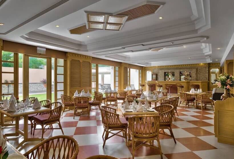 בית מלון כפרי Park Regis Jaipur