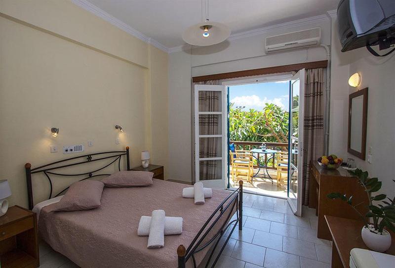 Отель Petra Nera