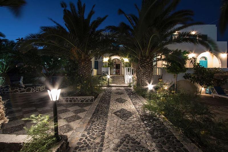 Отель Petra Nera