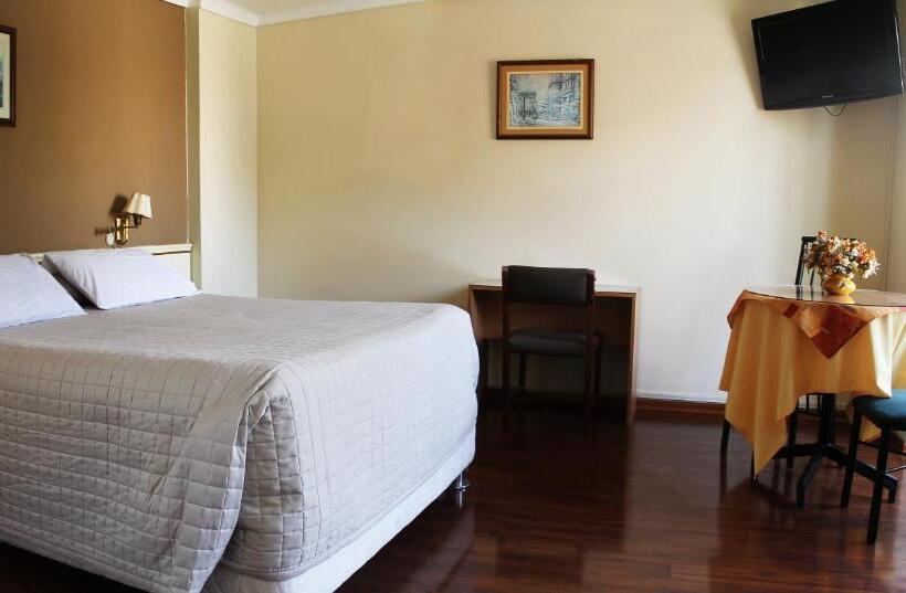 בית מלון כפרי Premier