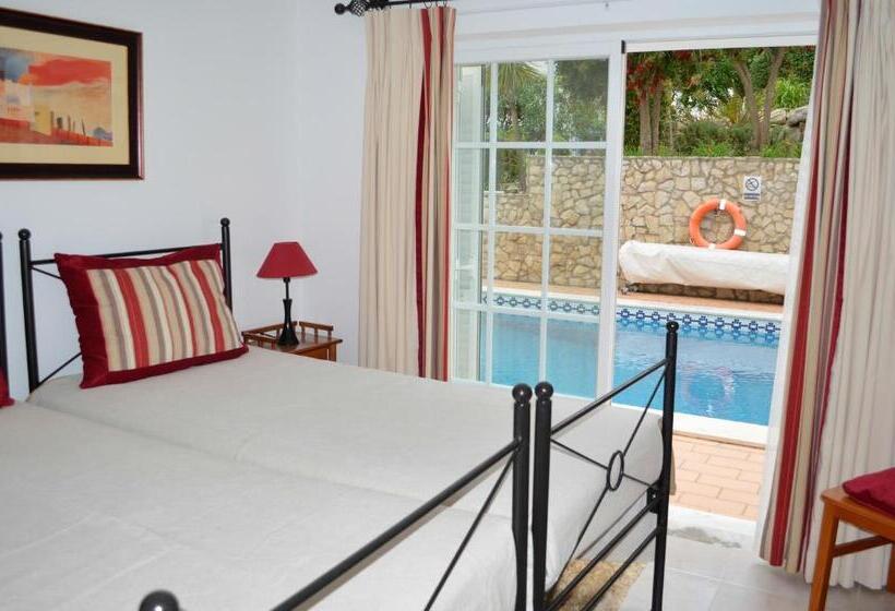 Отель Quinta Da Floresta – Santo António Villas, Golf & Spa