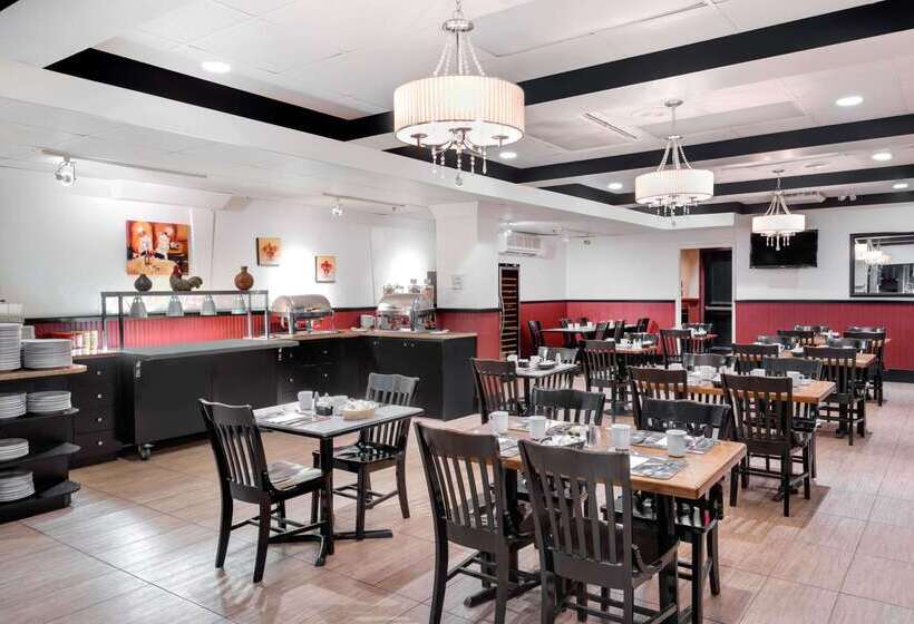 فندق Ramada Plaza By Wyndham Gatineau/manoir Du Casino