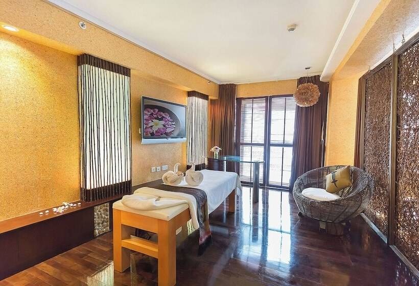 فندق Regal Airport