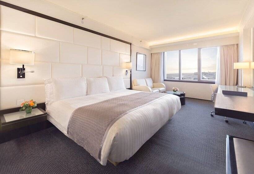 فندق Regal Airport