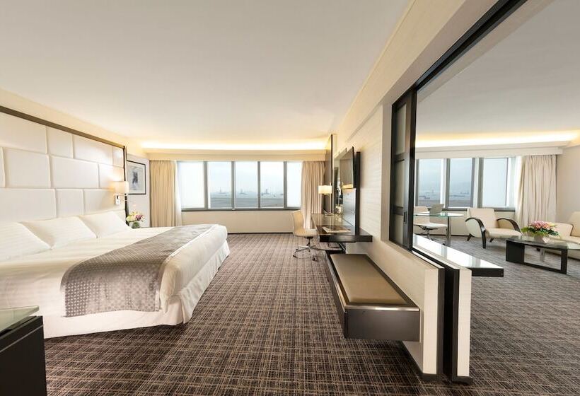 فندق Regal Airport