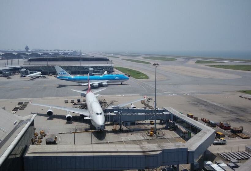 فندق Regal Airport