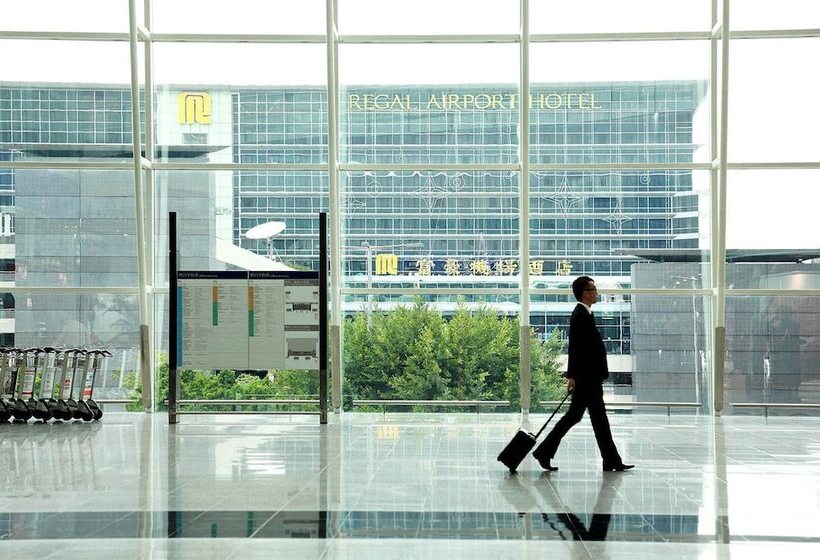 فندق Regal Airport