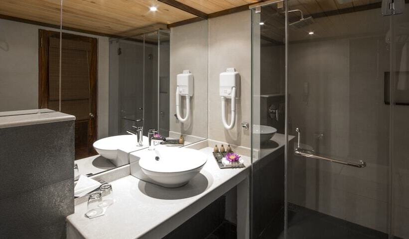 فندق Royal Palms Beach