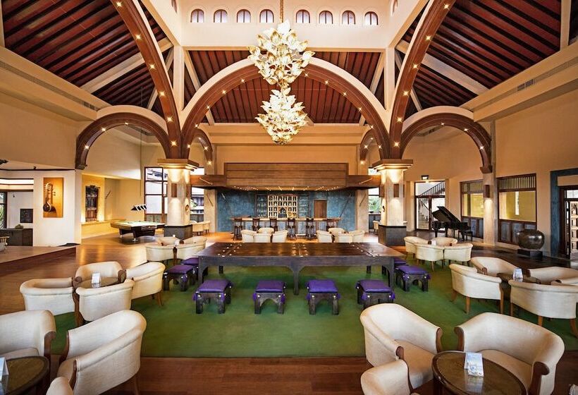 فندق Royal Palms Beach