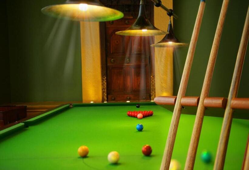 فندق Royal Palms Beach